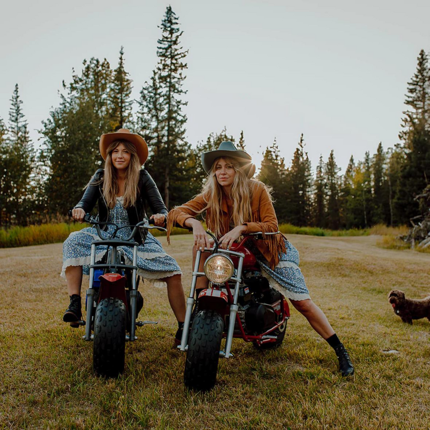 Neige & Pippa Blair - Routine