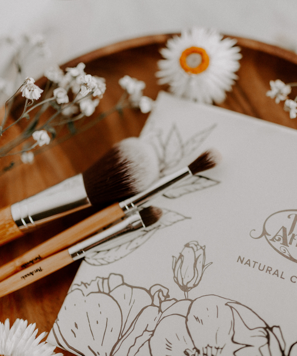 Everyday Eyeshadow Brush - Pure Anada