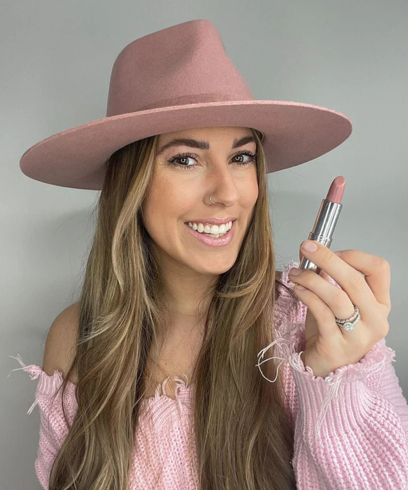 Lavish Natural Lipstick - Innocence