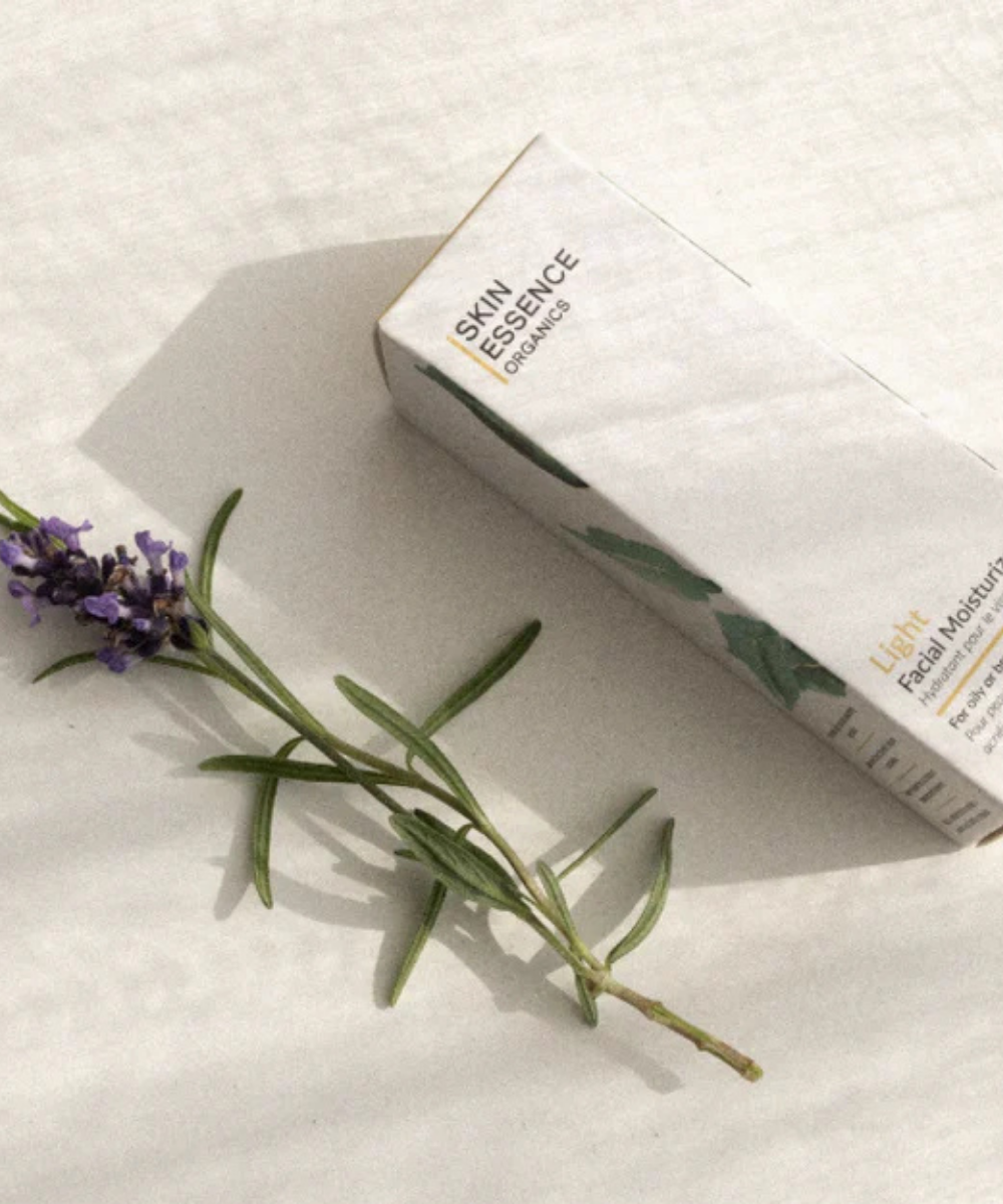 Light: Facial Moisturizer Serum