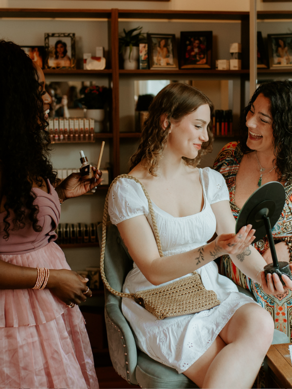 Book in advance and enjoy one-on-one or group experiences with a portia-ella certified holistic beauty advisor (HBA) or ethical makeup artist (EMUA)