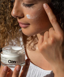 Coconut Dew Hyaluronic Moisture Cream-4