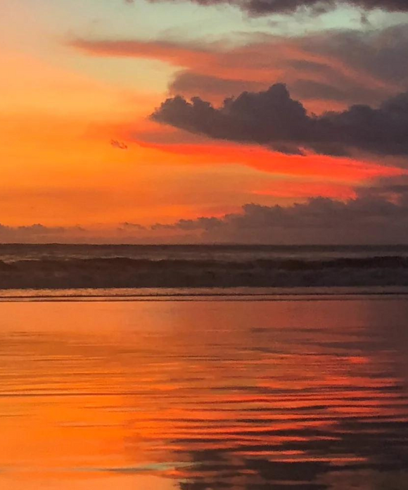 Seminyak - Sandalwood Deodorant Spray - Active Humans