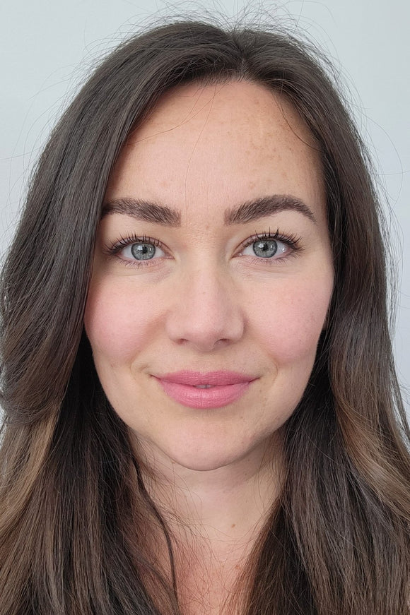 Velvet Lipstick │ 6 Shades