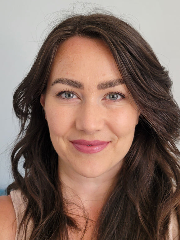 Velvet Lipstick │ 6 Shades